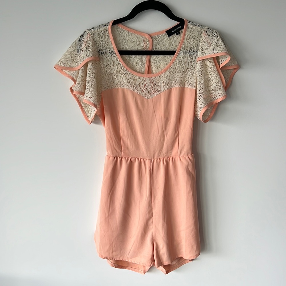 Backless romper with lace flouncy cap sleeves